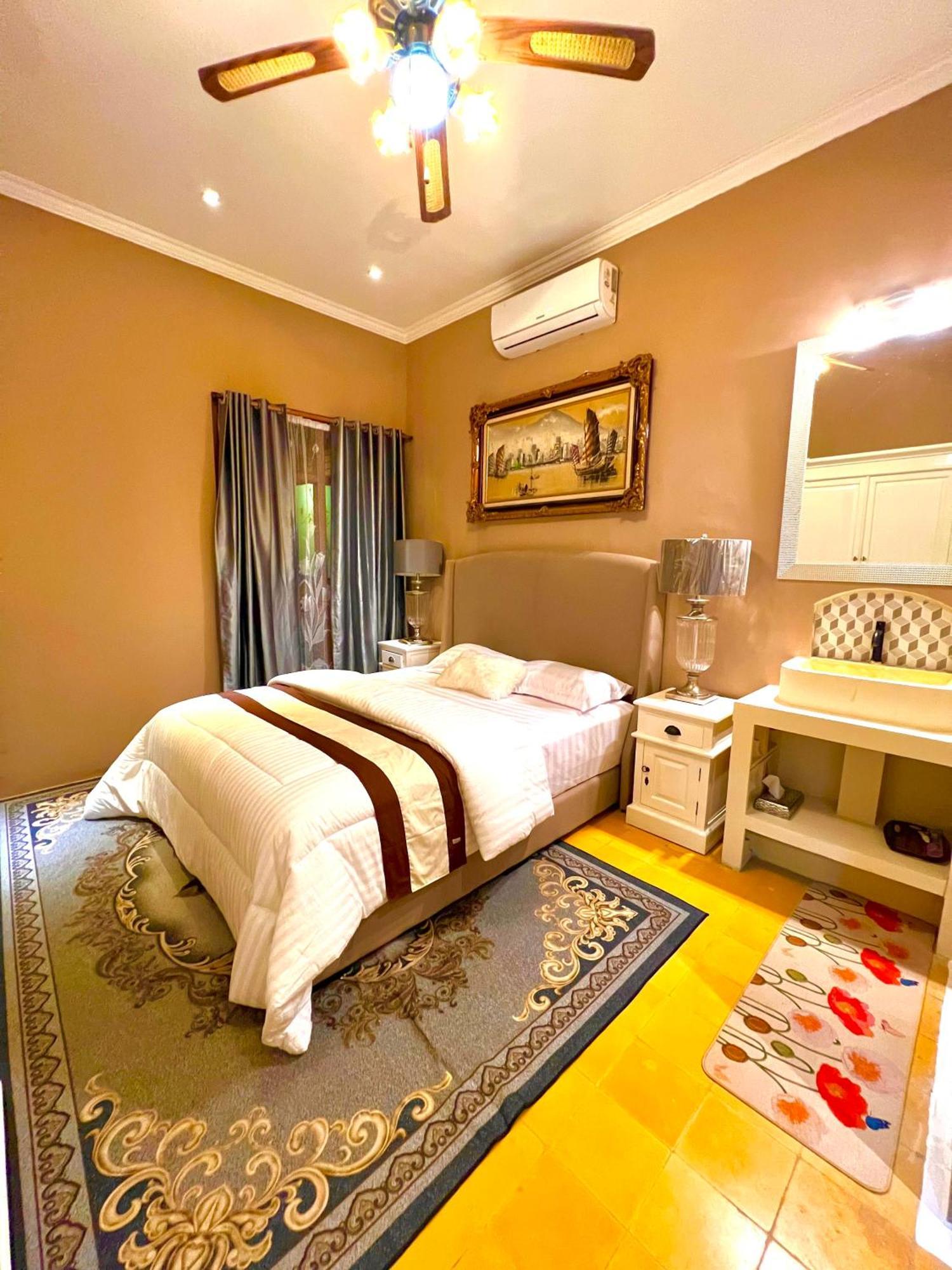 Sammy Home Джокьякарта Экстерьер фото